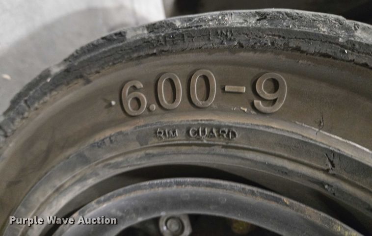 image for item EC4286 2015 Unicarriers PF50 forklift