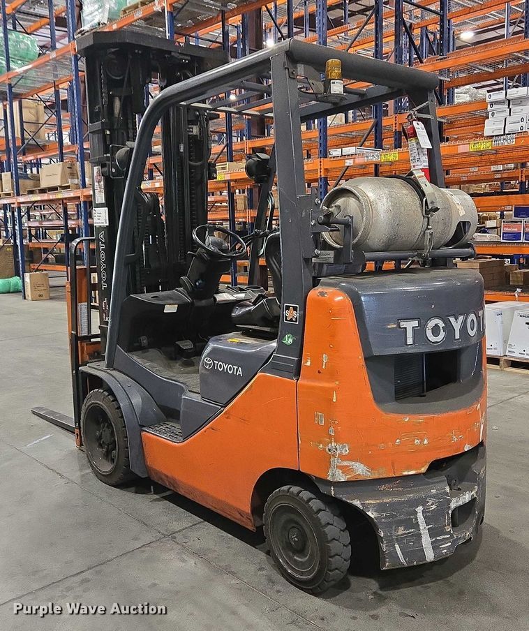 image for item EC4287 Toyota 7FGU25 forklift