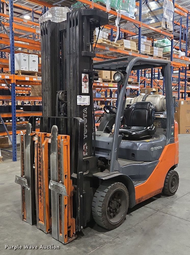 image for item EC4287 Toyota 7FGU25 forklift