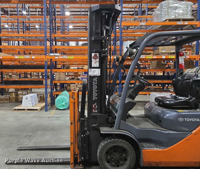 image for item EC4287 Toyota 7FGU25 forklift