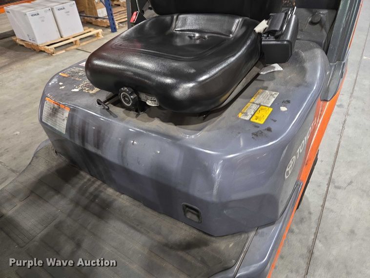 image for item EC4287 Toyota 7FGU25 forklift