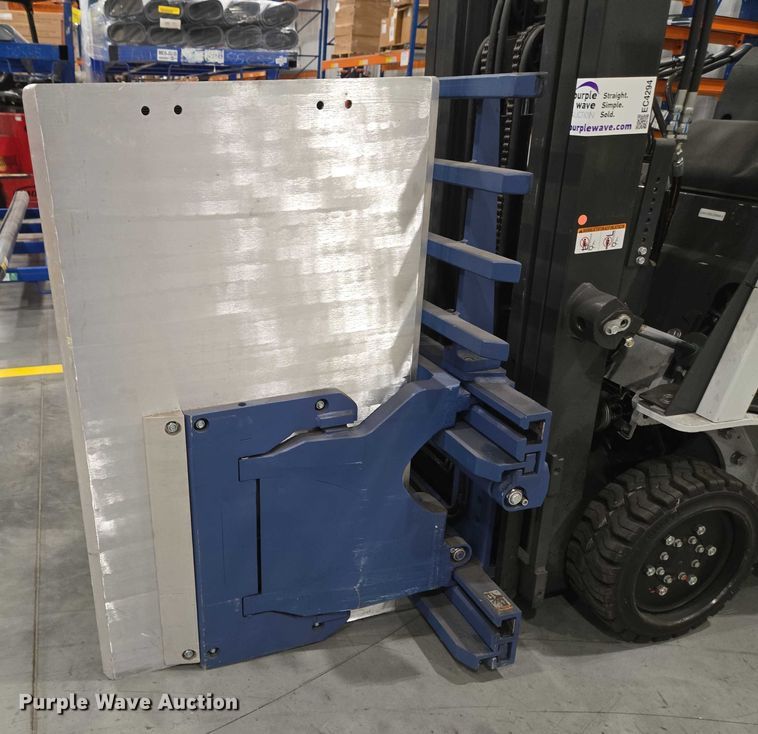 image for item EC4294 2019 UniCarriers CFS40 forklift