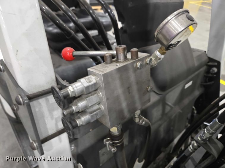 image for item EC4294 2019 UniCarriers CFS40 forklift