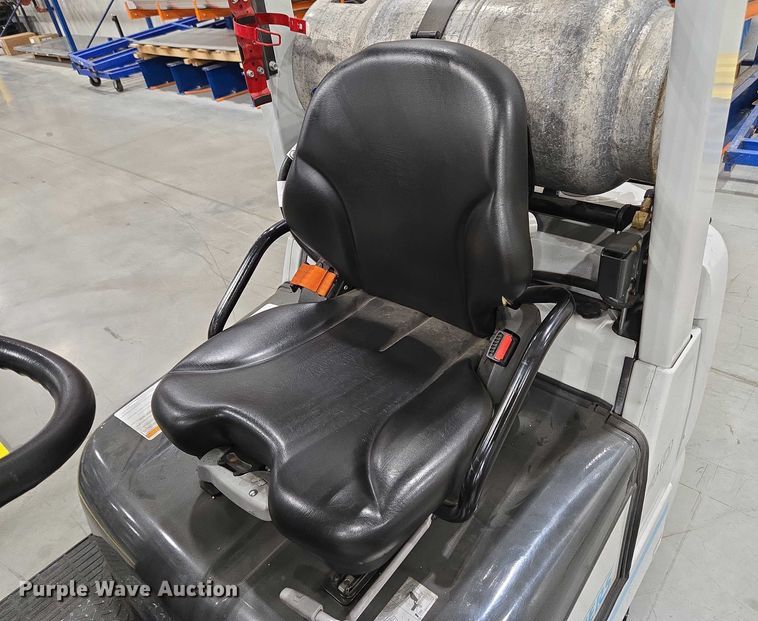 image for item EC4294 2019 UniCarriers CFS40 forklift