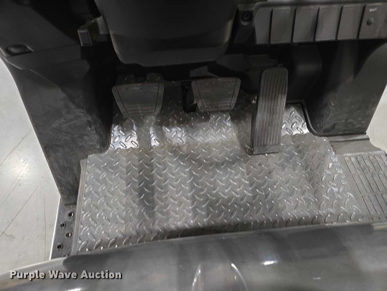 image for item EC4294 2019 UniCarriers CFS40 forklift