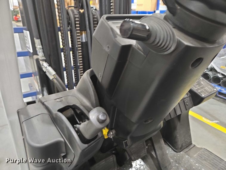 image for item EC4294 2019 UniCarriers CFS40 forklift