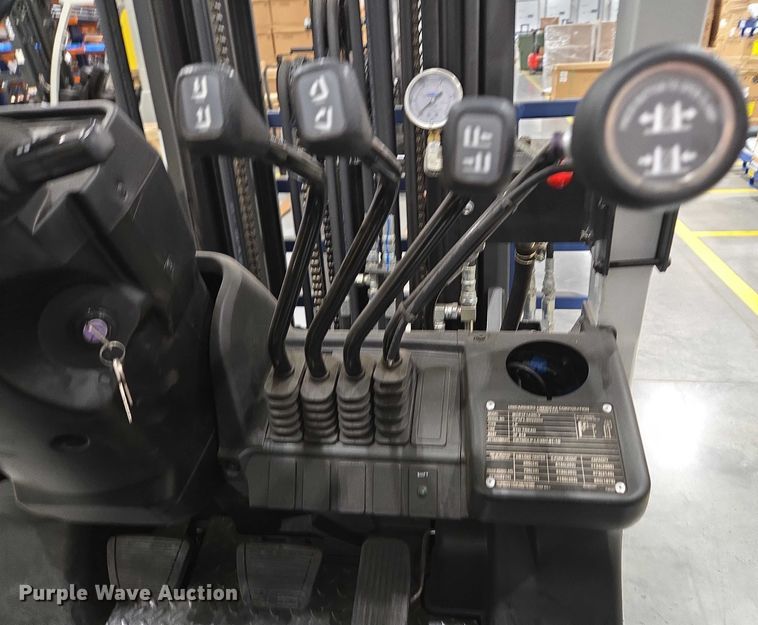 image for item EC4294 2019 UniCarriers CFS40 forklift