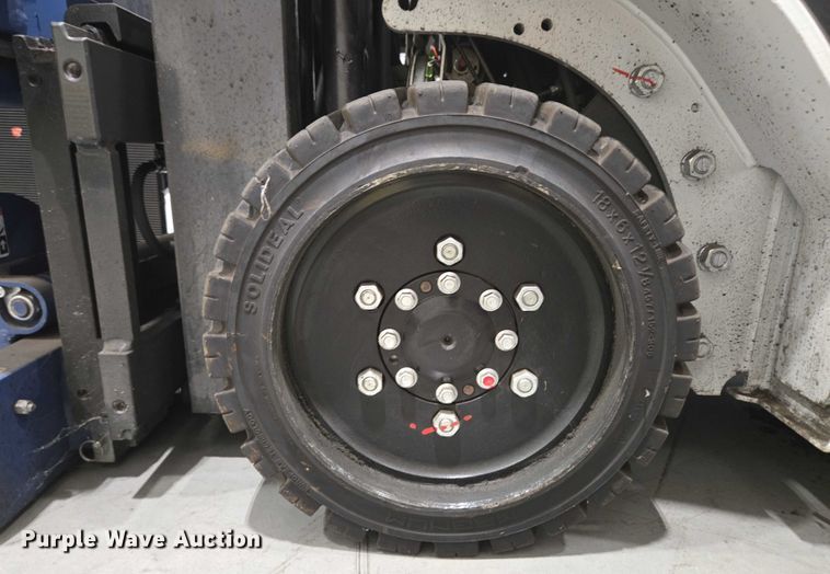 image for item EC4294 2019 UniCarriers CFS40 forklift