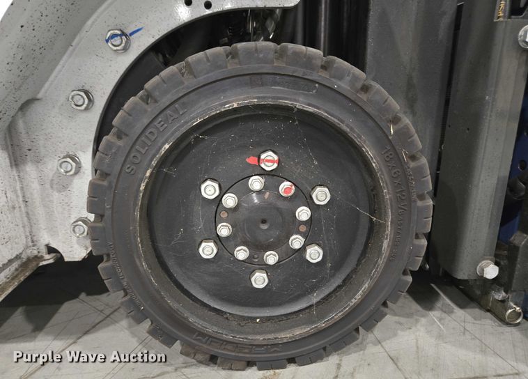 image for item EC4294 2019 UniCarriers CFS40 forklift