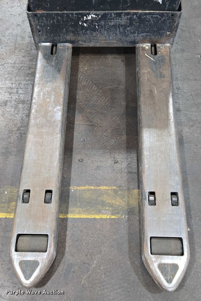 image for item EC4295 2017 Crown WP3035-45 pallet jack