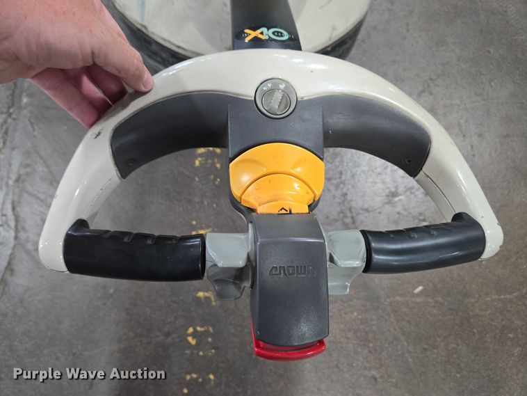 image for item EC4295 2017 Crown WP3035-45 pallet jack