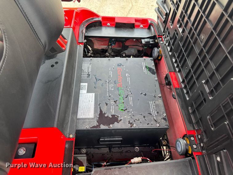 image for item EC7989 2023 Venom EV golf cart