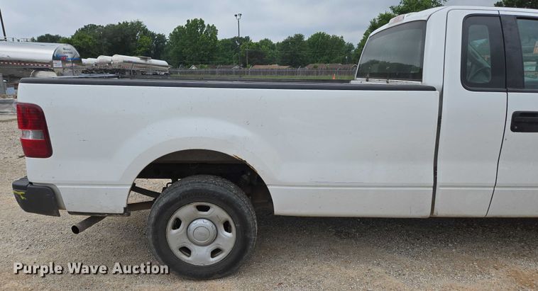 image for item ED2041 2007 Ford F150 pickup truck