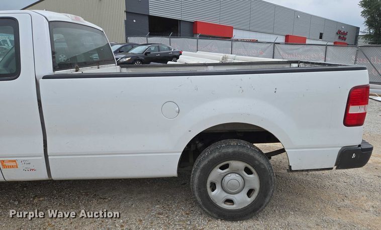 image for item ED2041 2007 Ford F150 pickup truck