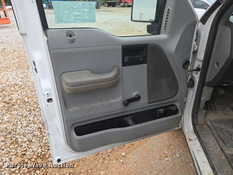 image for item ED2041 2007 Ford F150 pickup truck