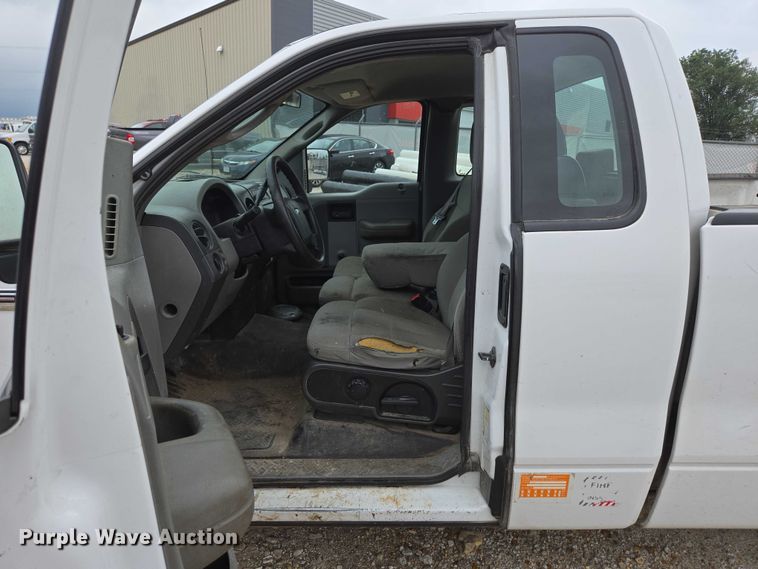 image for item ED2041 2007 Ford F150 pickup truck