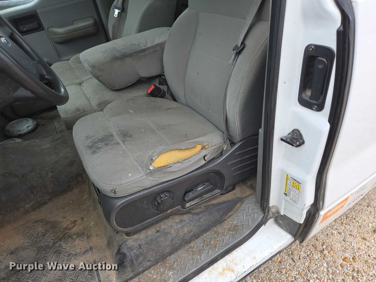 image for item ED2041 2007 Ford F150 pickup truck