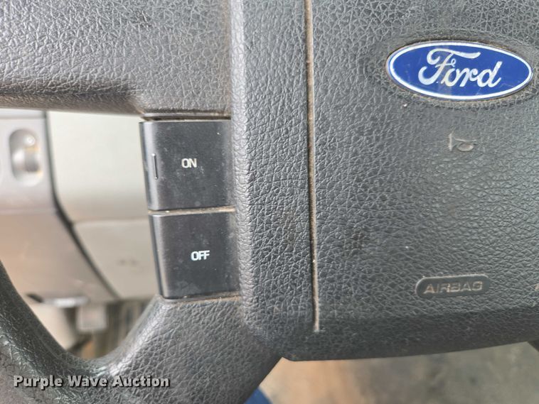 image for item ED2041 2007 Ford F150 pickup truck