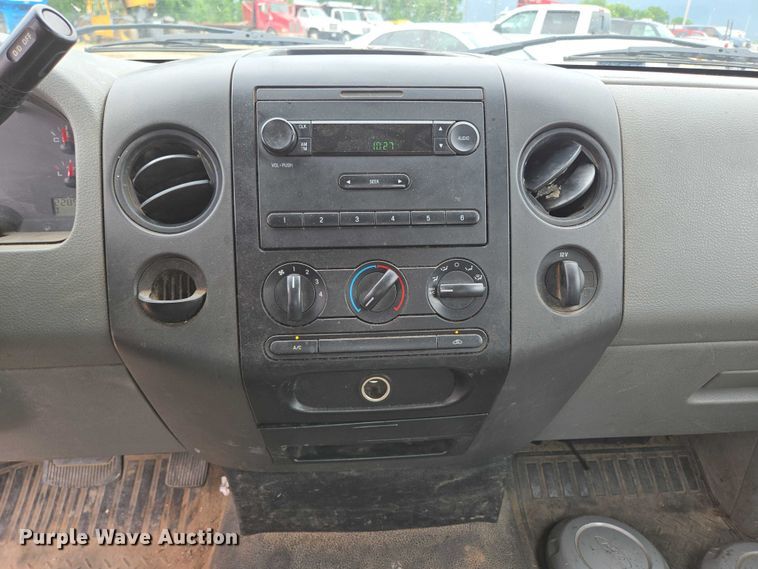 image for item ED2041 2007 Ford F150 pickup truck