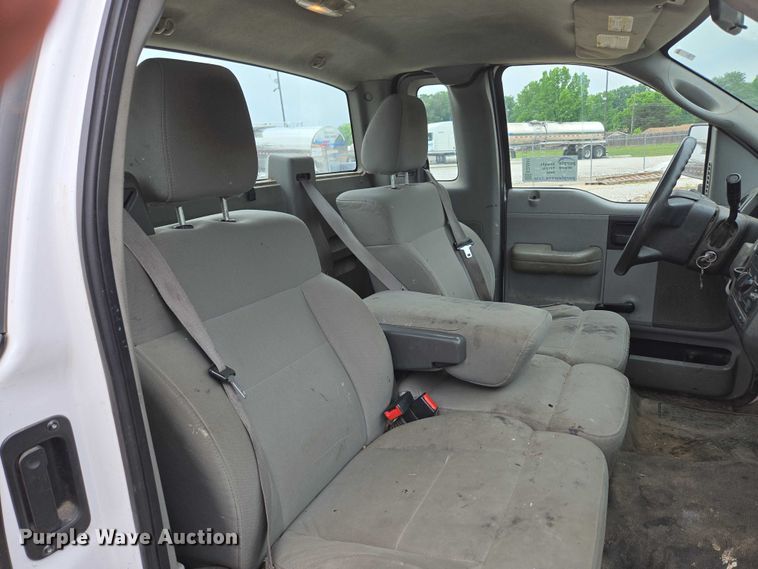 image for item ED2041 2007 Ford F150 pickup truck