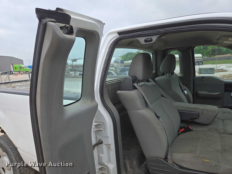 image for item ED2041 2007 Ford F150 pickup truck