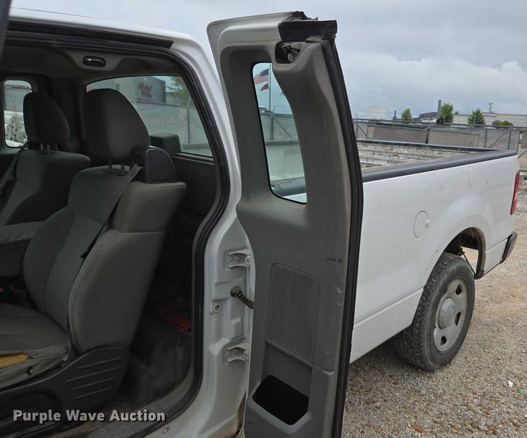 image for item ED2041 2007 Ford F150 pickup truck