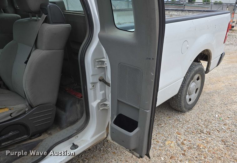 image for item ED2041 2007 Ford F150 pickup truck