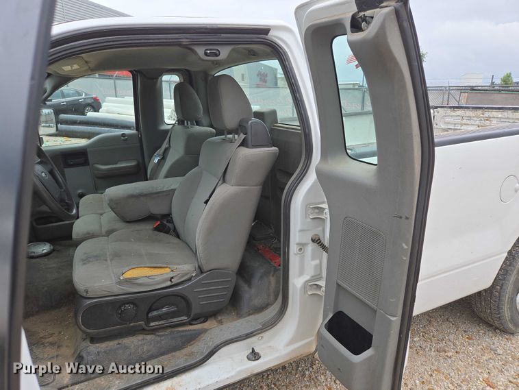 image for item ED2041 2007 Ford F150 pickup truck