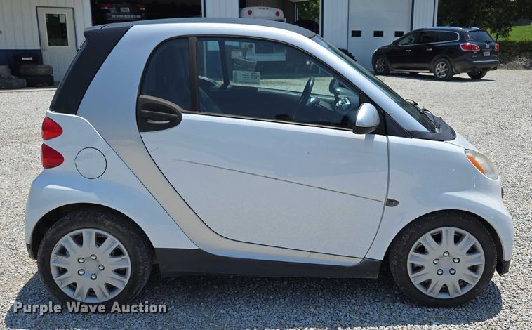 image for item ED2053 2015 Smart Fortwo 
