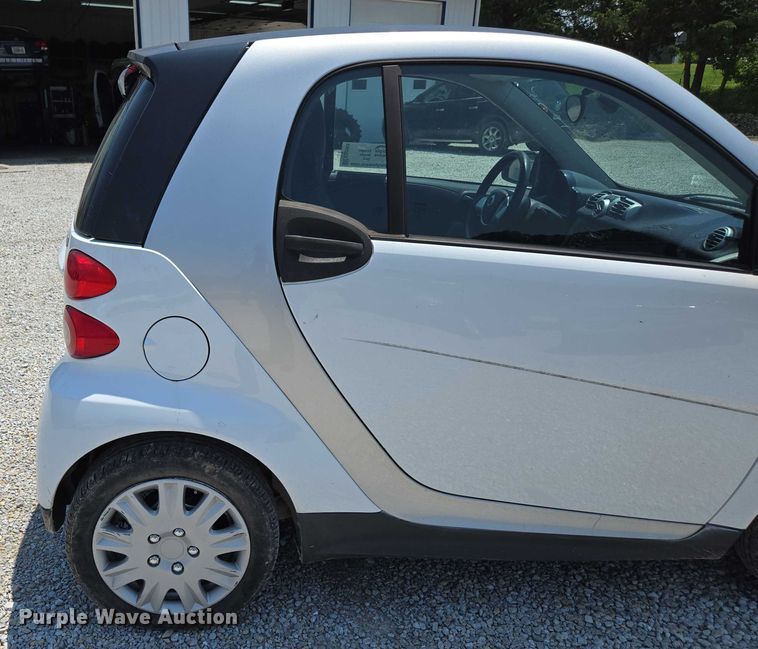 image for item ED2053 2015 Smart Fortwo 