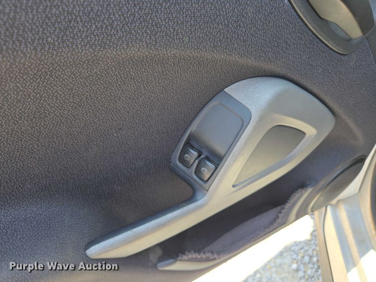 image for item ED2053 2015 Smart Fortwo 