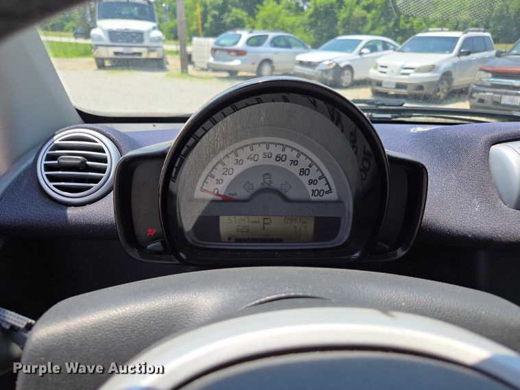 image for item ED2053 2015 Smart Fortwo 