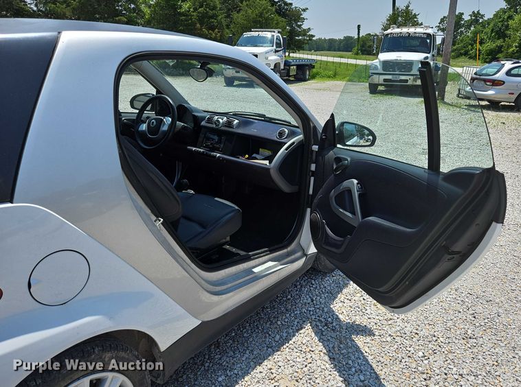 image for item ED2053 2015 Smart Fortwo 