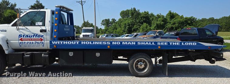 image for item ED2056 1995 GMC TopKick rollback truck