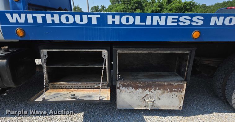 image for item ED2056 1995 GMC TopKick rollback truck