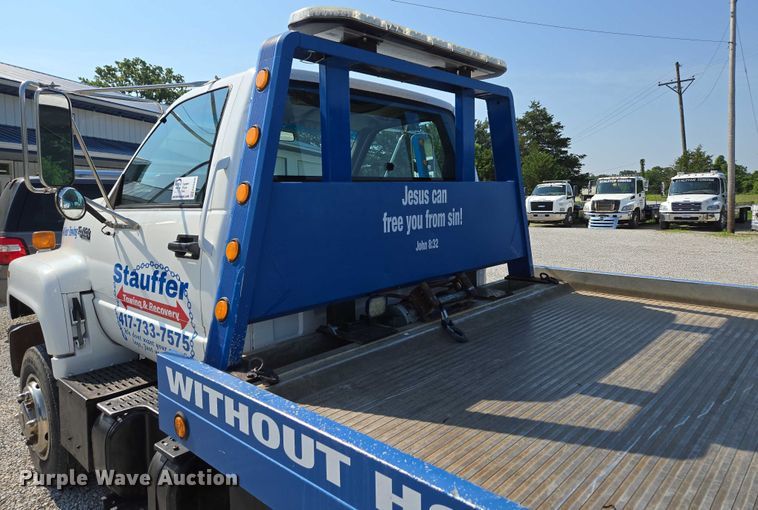 image for item ED2056 1995 GMC TopKick rollback truck