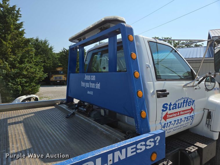 image for item ED2056 1995 GMC TopKick rollback truck