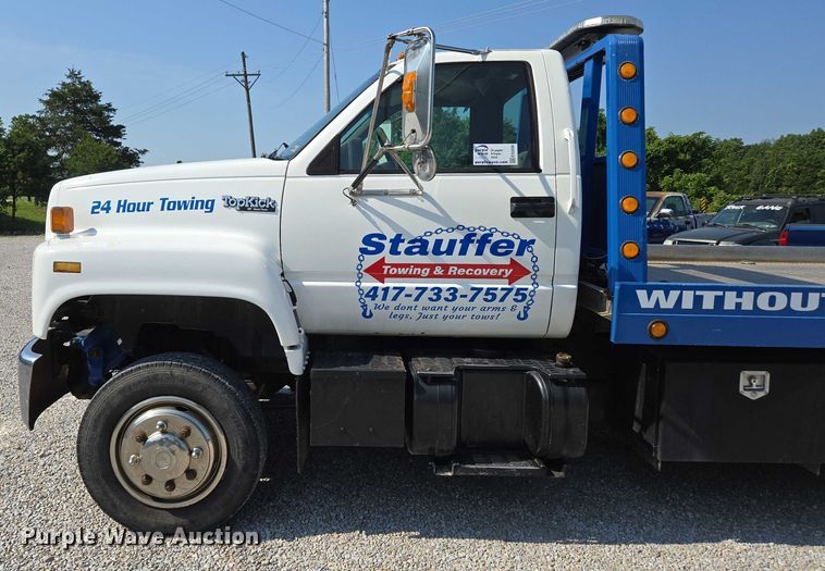 image for item ED2056 1995 GMC TopKick rollback truck