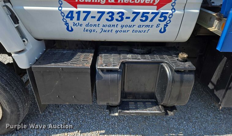 image for item ED2056 1995 GMC TopKick rollback truck