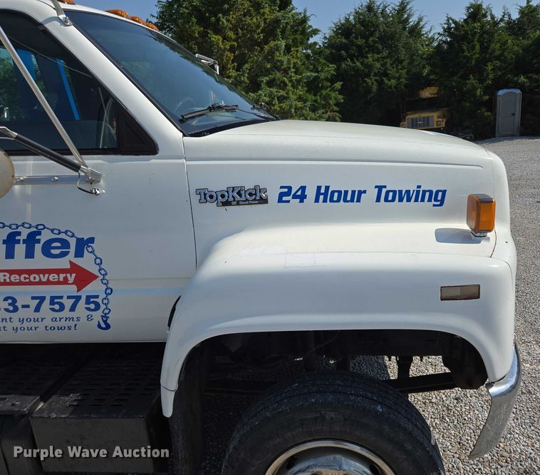 image for item ED2056 1995 GMC TopKick rollback truck