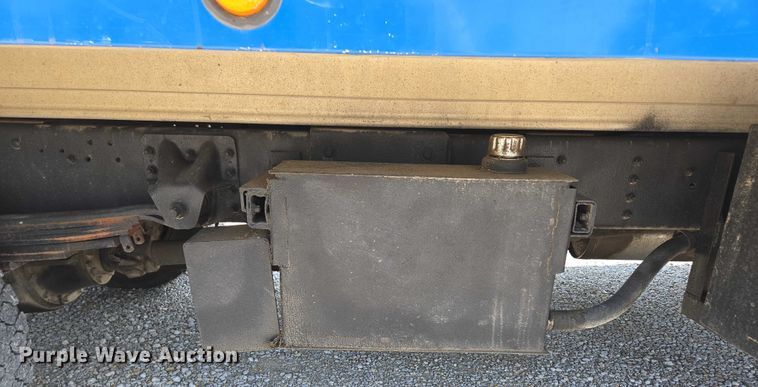 image for item ED2056 1995 GMC TopKick rollback truck