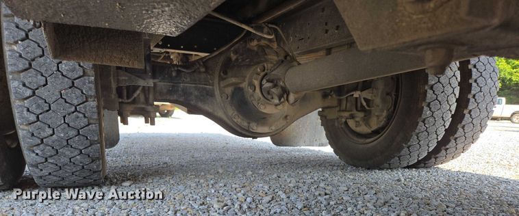 image for item ED2056 1995 GMC TopKick rollback truck