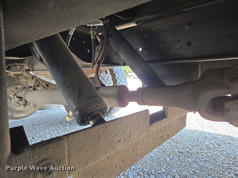 image for item ED2056 1995 GMC TopKick rollback truck