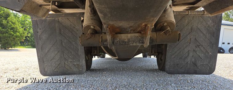 image for item ED2056 1995 GMC TopKick rollback truck