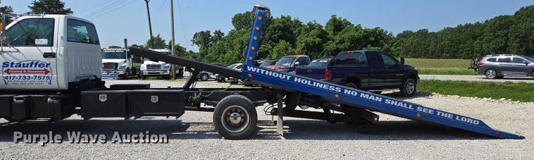 image for item ED2056 1995 GMC TopKick rollback truck