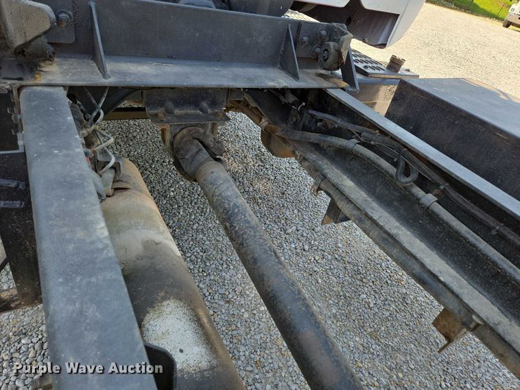 image for item ED2056 1995 GMC TopKick rollback truck