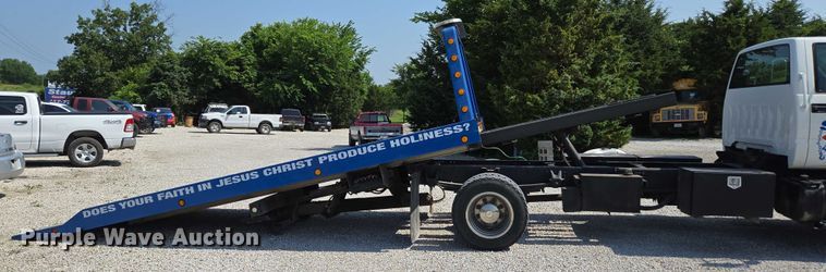 image for item ED2056 1995 GMC TopKick rollback truck