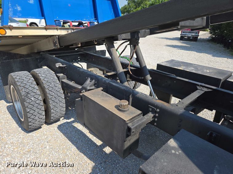 image for item ED2056 1995 GMC TopKick rollback truck