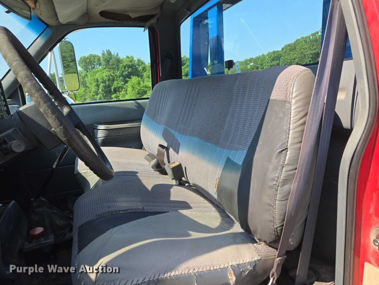 image for item ED2056 1995 GMC TopKick rollback truck