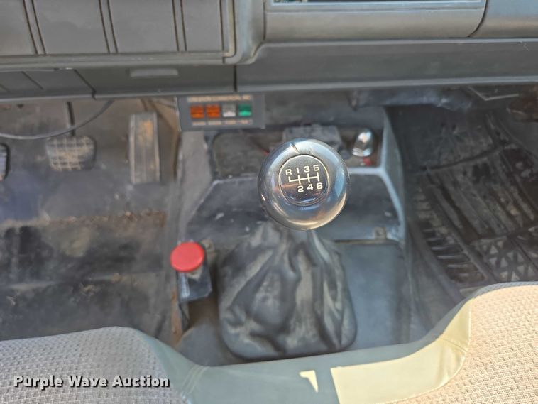 image for item ED2056 1995 GMC TopKick rollback truck